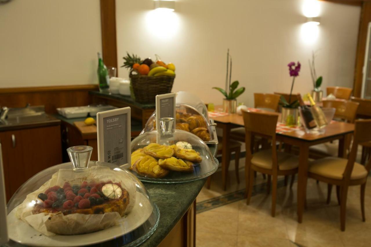 Hotel Bisceglie Bagian luar foto