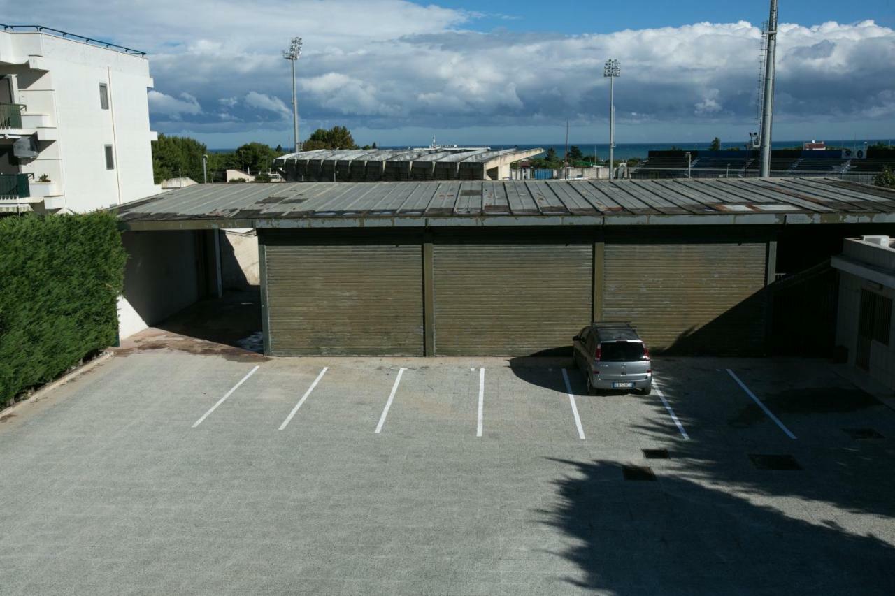 Hotel Bisceglie Bagian luar foto