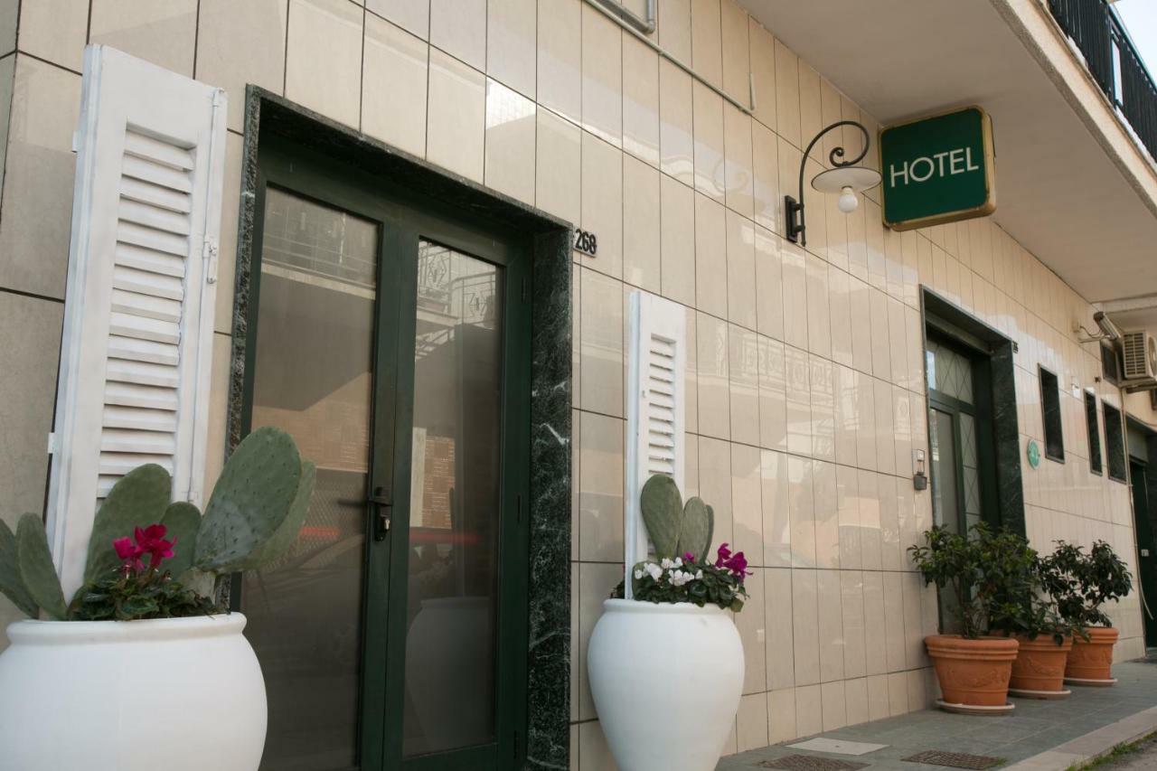 Hotel Bisceglie Bagian luar foto